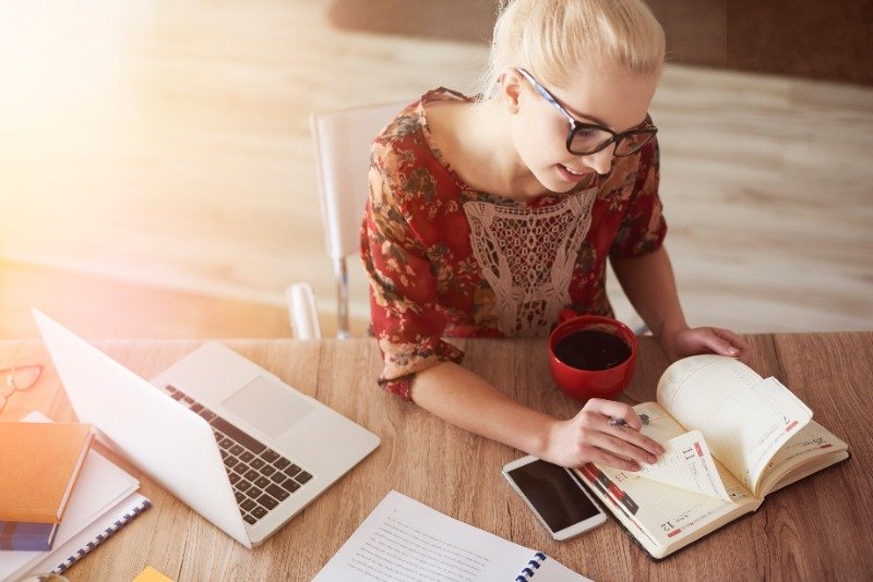use a planner and to-do list